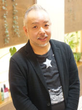 スタイリスト小山